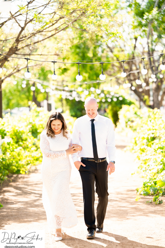 Gilbert elopement photographer natural couple photos