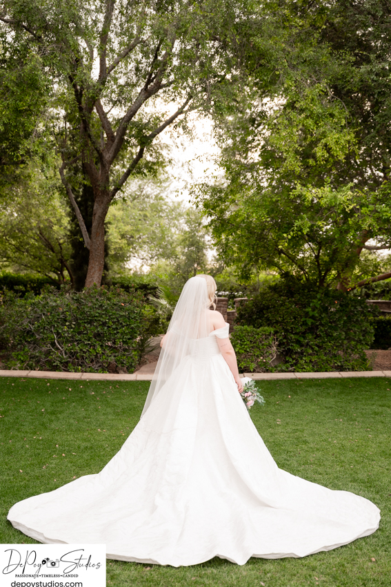 romantic Stonebridge Manor wedding