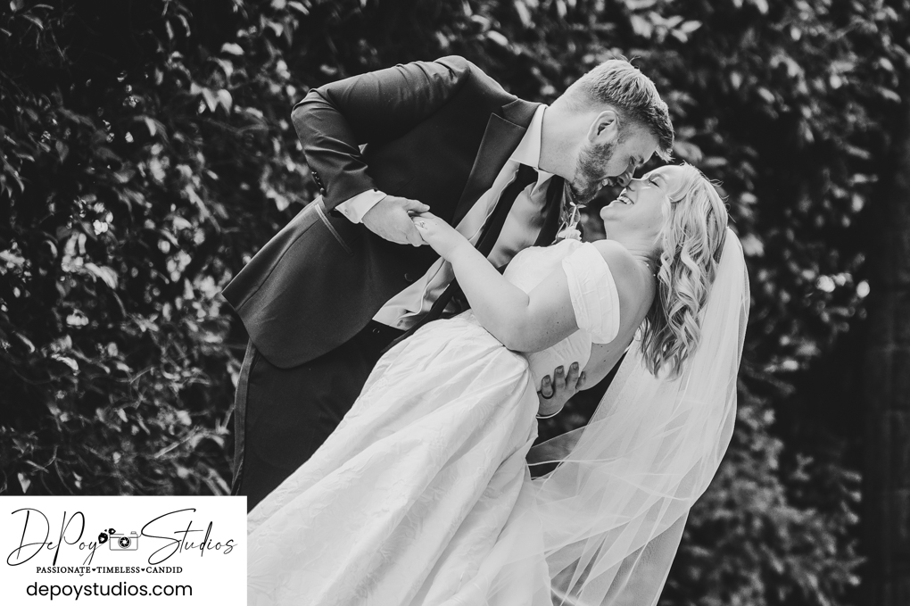wedding photography at Stonebridge Manor
